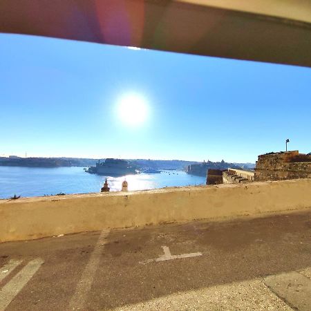 Ripple 23 Savynomad Harbour Residences Valletta Exterior photo