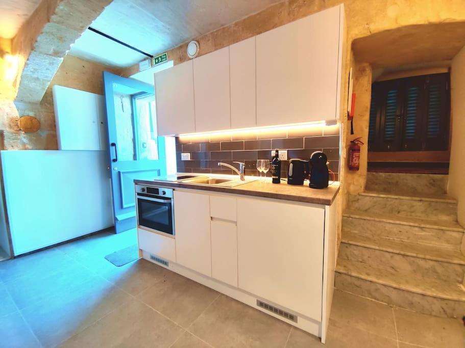 Ripple 23 Savynomad Harbour Residences Valletta Exterior photo